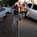 Caminhão bate em dois carros no Juazeiro jogando um para a vala da via férrea