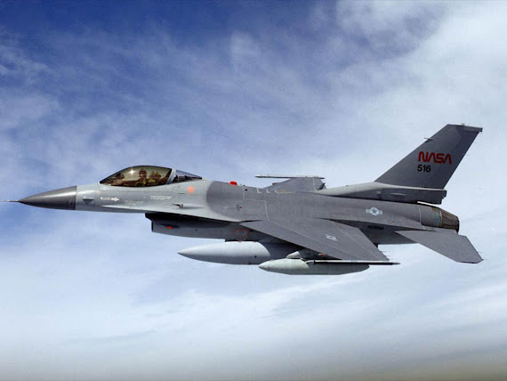 wallpaper pesawat tempur F16, gambar pesawat tempur