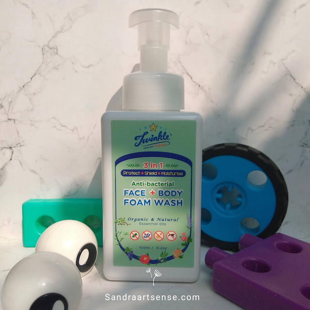 Review Twinkle 3-in-1 Anti Bacterial Face & Body Foam Wash