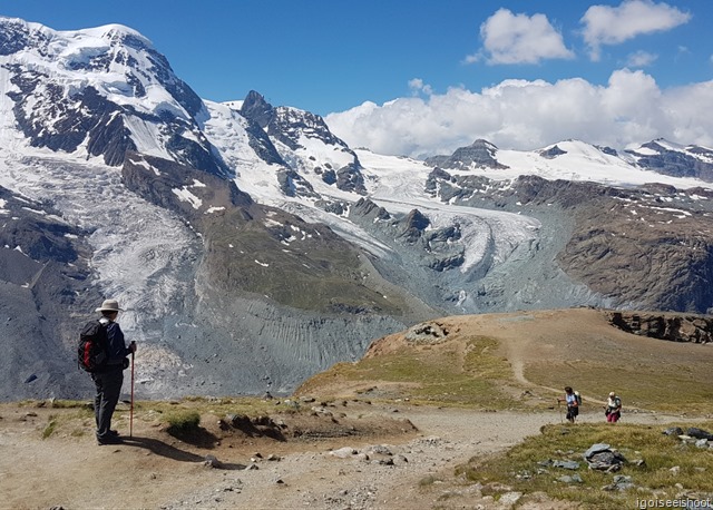 Hiking from Gornergrat to Rotenboden  