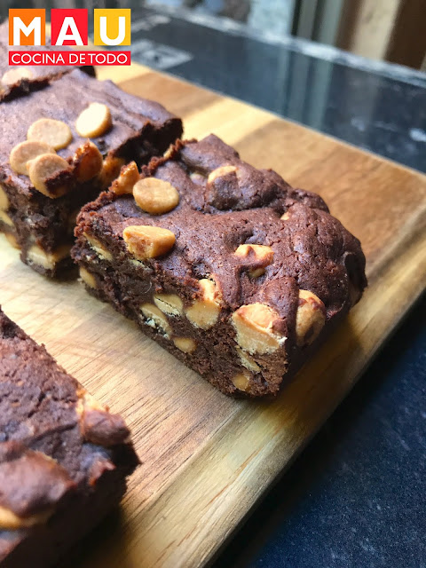 mau cocina de todo receta brownies con chispas de peanut buter crema de cacahuate