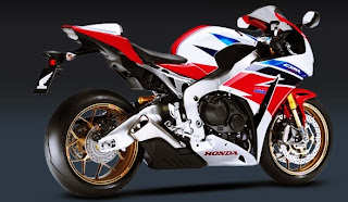 Honda CBR1000RR sportbike legenda dari Honda