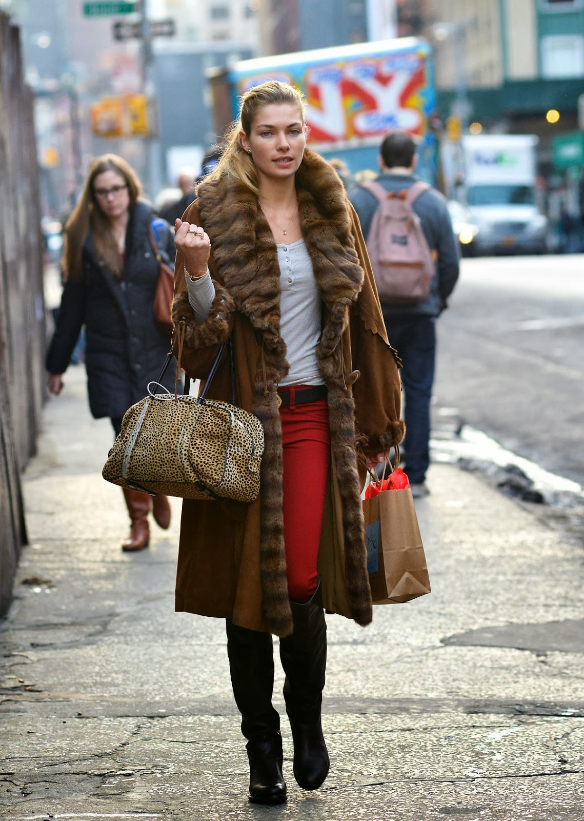 Celebrity Casual Style Jessica Hart ジェシカ ハート