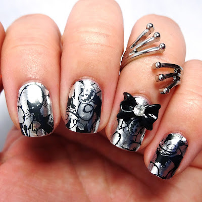 Nightmare Before Christmas Nail Art