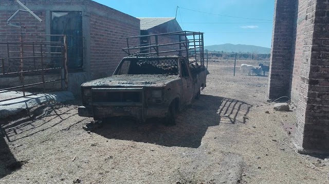 Ardieron toneladas de forraje en Capilla