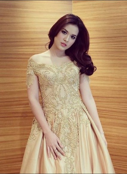 55 Model  Dress  Kebaya  Modern  Terupdate 2019  Terbaru9 Info