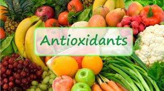  Antioxidants counter the effect of oxidants released from dead cells. Growing old is a beautiful thing but no one wants to get age prematurely. Without antioxidants, perfectly healthy cells surrounding dying cells are effected by the oxidants released causing them to die also. Eliminating oxidants before they damage healthy cells prevent cell damage and prolongs youth.