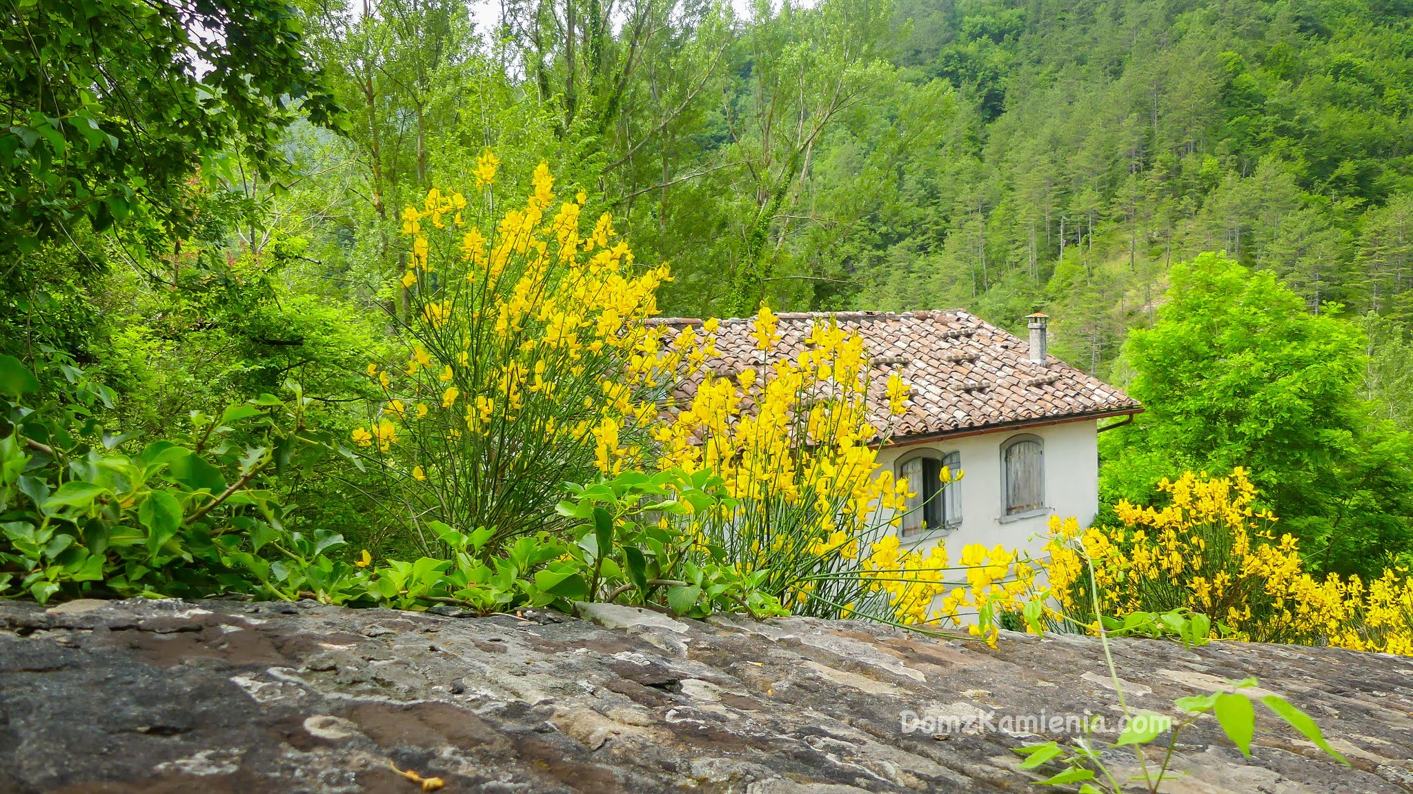 Biforco, trekking z Domem z Kamienia