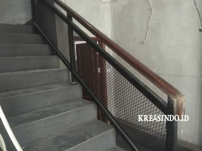 Railing Besi Plat Expanded pesanan PT Multicipta Bangun Semesta di Kebayoran Baru Jakarta