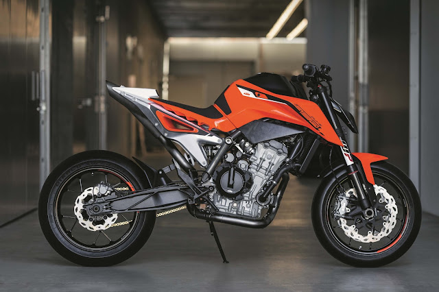 2016 KTM 790 Duke Prototype