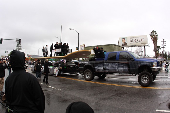 THE WORLDS LARGEST SKATEBOARD 3