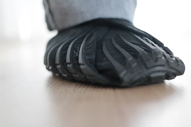 VIBRAM X BAREFOOTinc | FUROSHIKI SNEAKER IM CLOSER LOOK - ATOMLABOR BLOG