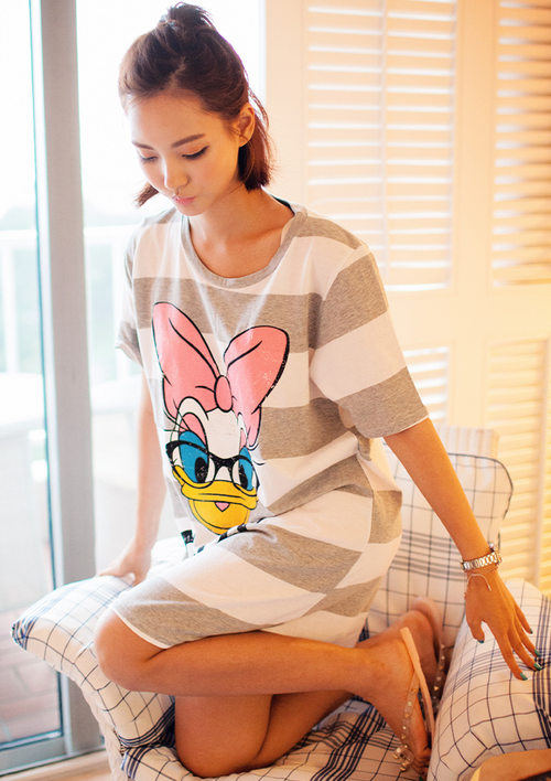 Striped Daisy Duck Print T-Shirt Dress