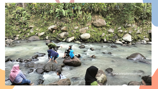 Mandi Sungai di Wira Garden Lampung