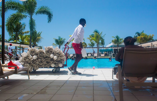 Towel Distribution in RIU MONTEGO BAY