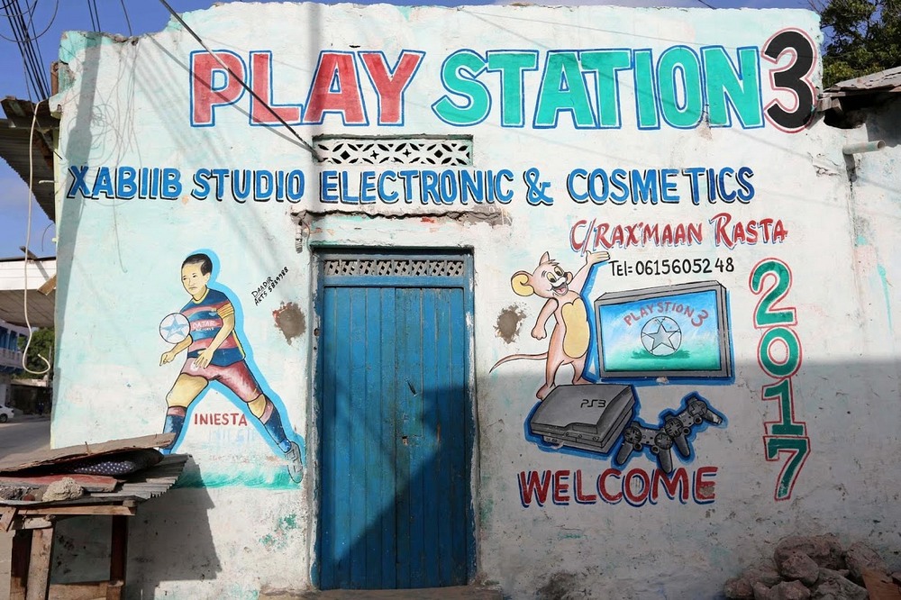 somalia storefront murals