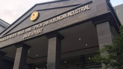 Dokter Tunggul menduga PN Jakarta Pusat dikirimkan produk mafia hukum