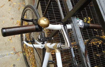 cockpit of bike white and gold