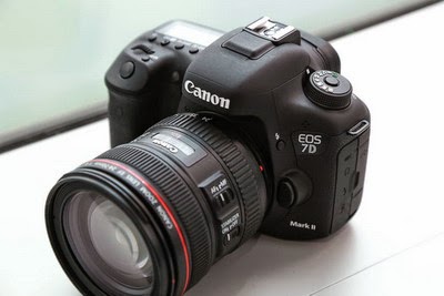 Perbedaan Kamera DSLR Canon EOS 70D dengan Canon EOS 7D Mark II