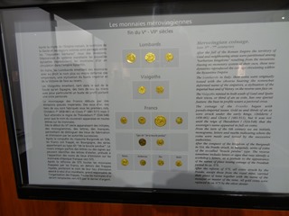 2016.08.07-026 monnaies mérovingiennes au musée de Normandie