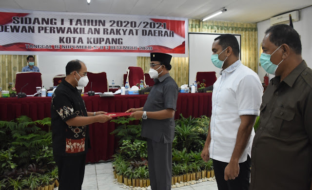 Jefirstson Riwu Kore Apresiasi Putusan DPR Kota Kupang Tetapkan APBD 2021.lelemuku.com.jpg