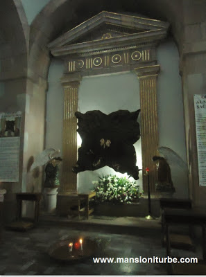 El Trono de Dios, Catedral de Tacámbaro