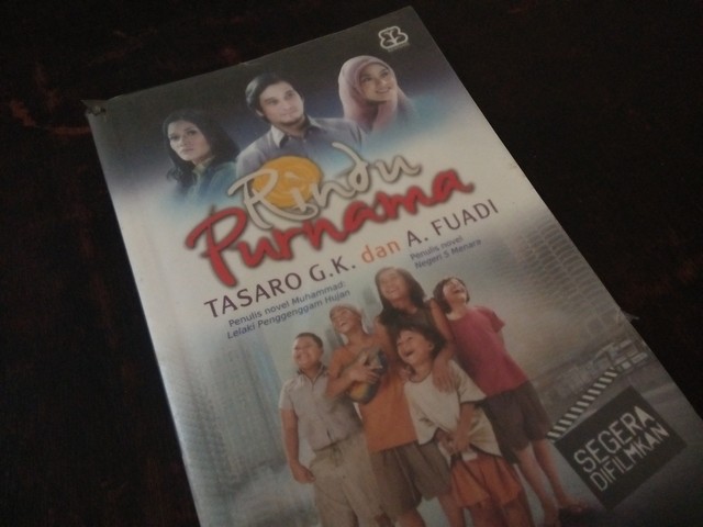 Resensi Novel “Rindu Purnama”