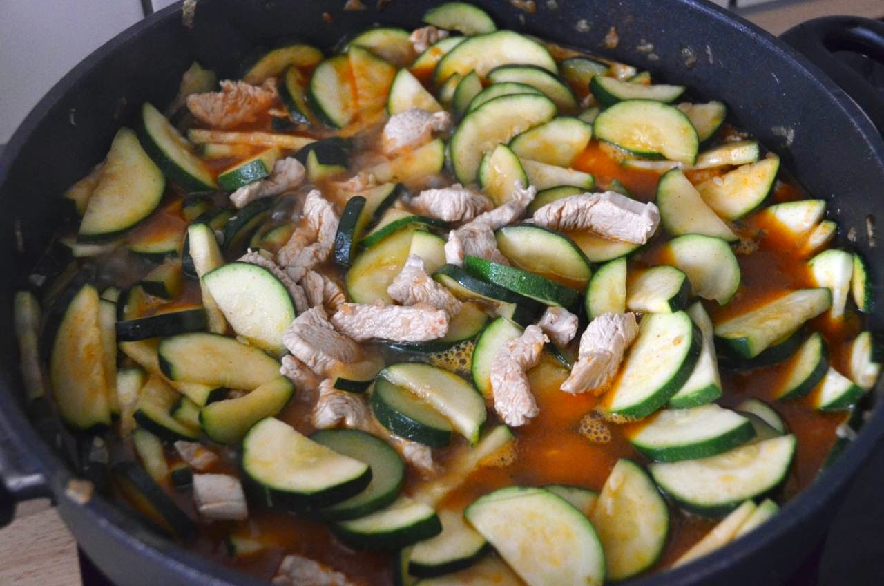 TURKEY AND COURGETTE GESCHNETZELTES WITH FUSILLI PASTA