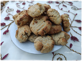 Honey and Peanut Cookies, biscuits