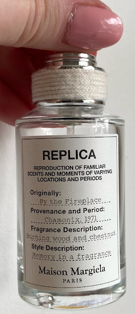 Replica By The Fireplace fragrance