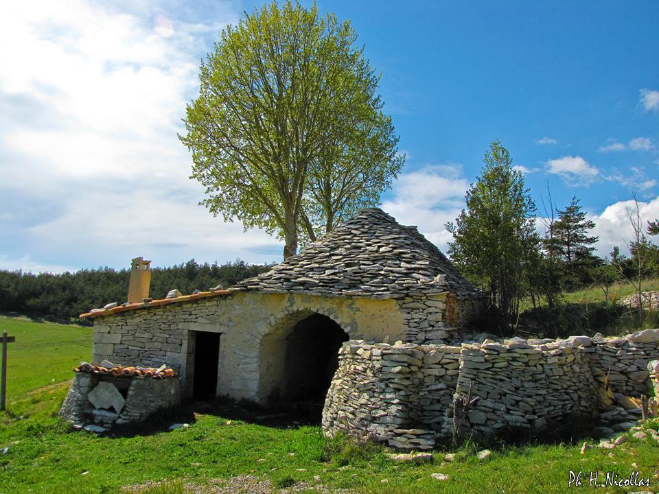 Le Jas de Bouscarles