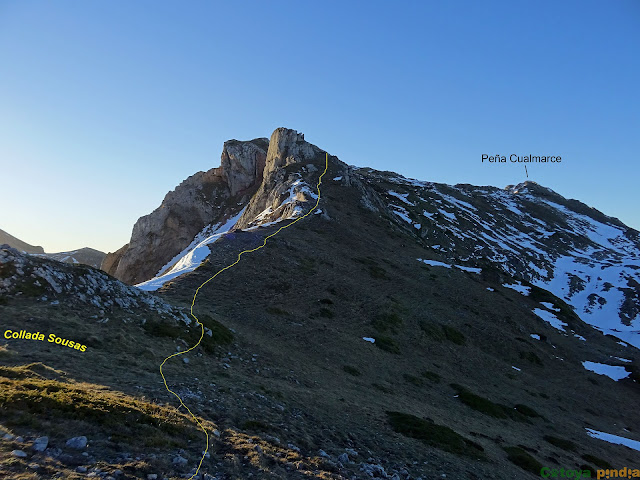 Peña Cualmarce en el Parque Natural de Somiedo y Babia