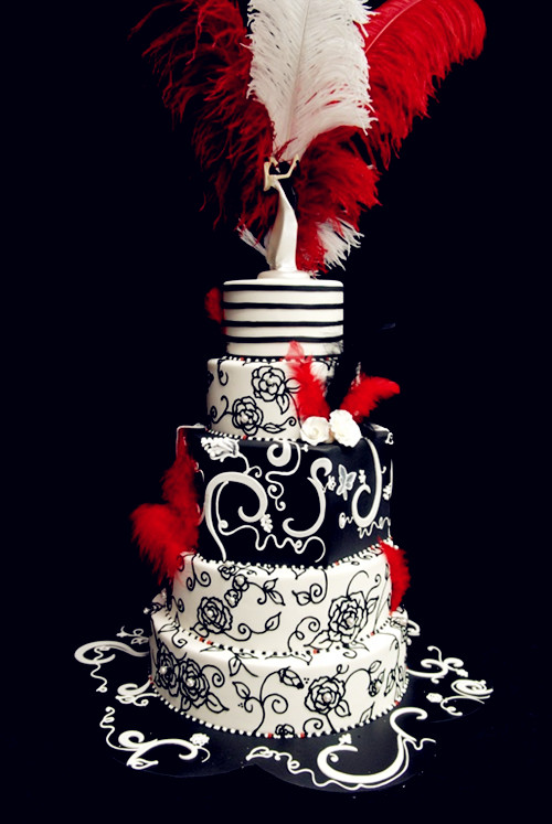 Red  Wedding  Theme Red  Black and White  Wedding  Cakes  for 