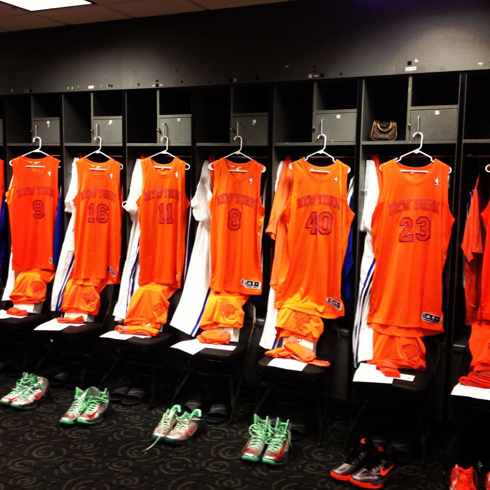 New York Knicks Brasil: FOTO: Knicks estreiam uniforme de Natal