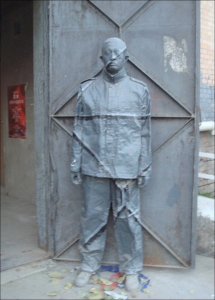 liu-bolin04