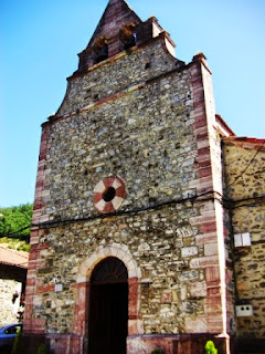 Lena,Pajares,iglesia de San Miguel, portada