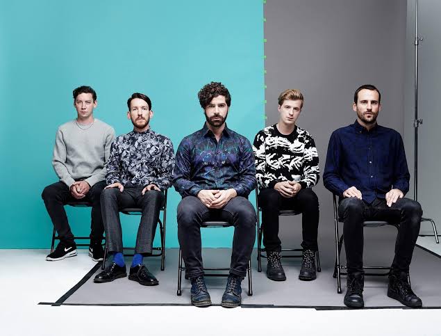 Foals presenta Exits