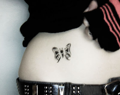  papelão e tem tatuagem, fotos de tatuagens de borboletas, marginal; 