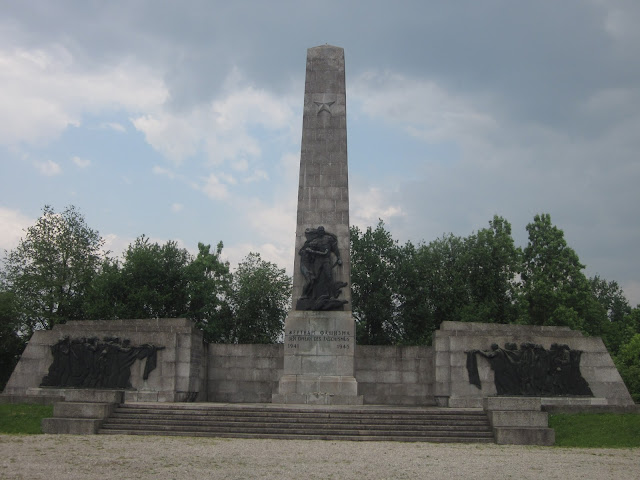 Soviet Union Monument, Mauthausen Concentration Camp, Vienna / SouvenirChronicles.blogspot.com