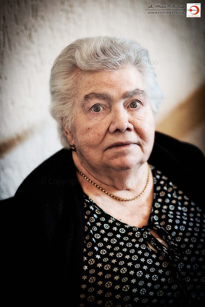 Una foto, una storia: “Occhi di luce”. Dalla galleria “Ritratti di strada”. Story behind the photo: “Luminous Eyes”. In the gallery “Street Portraits”