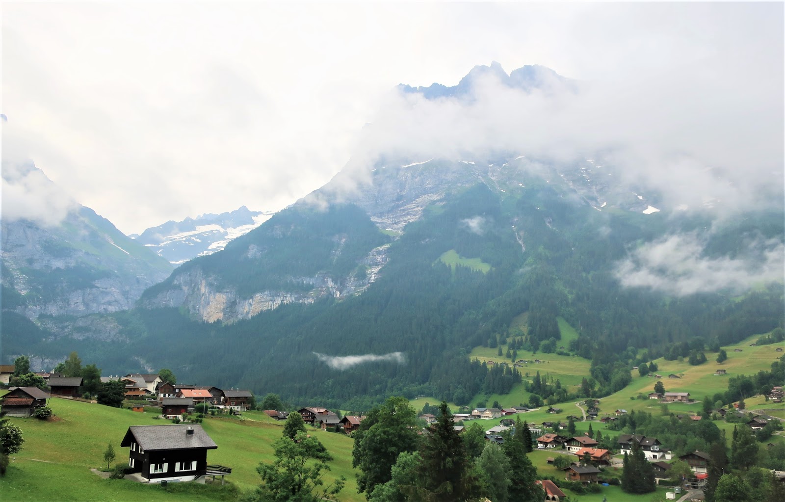スイス旅 チューリッヒ 成田 スイスインターナショナルエアラインズ エコノミークラス 搭乗 フリーランス女子の旅とグルメのブログ