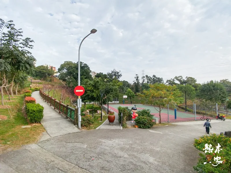 鶯歌永吉公園IG網美景點｜炮仗花、櫻花齊登場還有3D立體彩繪步道