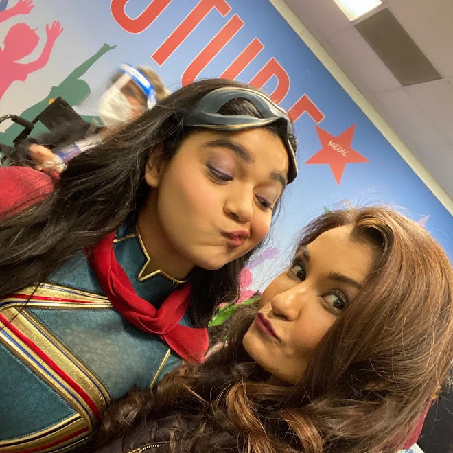 Iman Vellani as Kamala Khan and Anjali Bhimani as Auntie Ruby on the set of 'Ms. Marvel'⚡マーベル史上最高評価の名作「ミズ・マーベル」最終回の撮影時の戦うヒロインのイマンちゃんとルビーおばさん役のアンジャリ・ビマニさん ! !