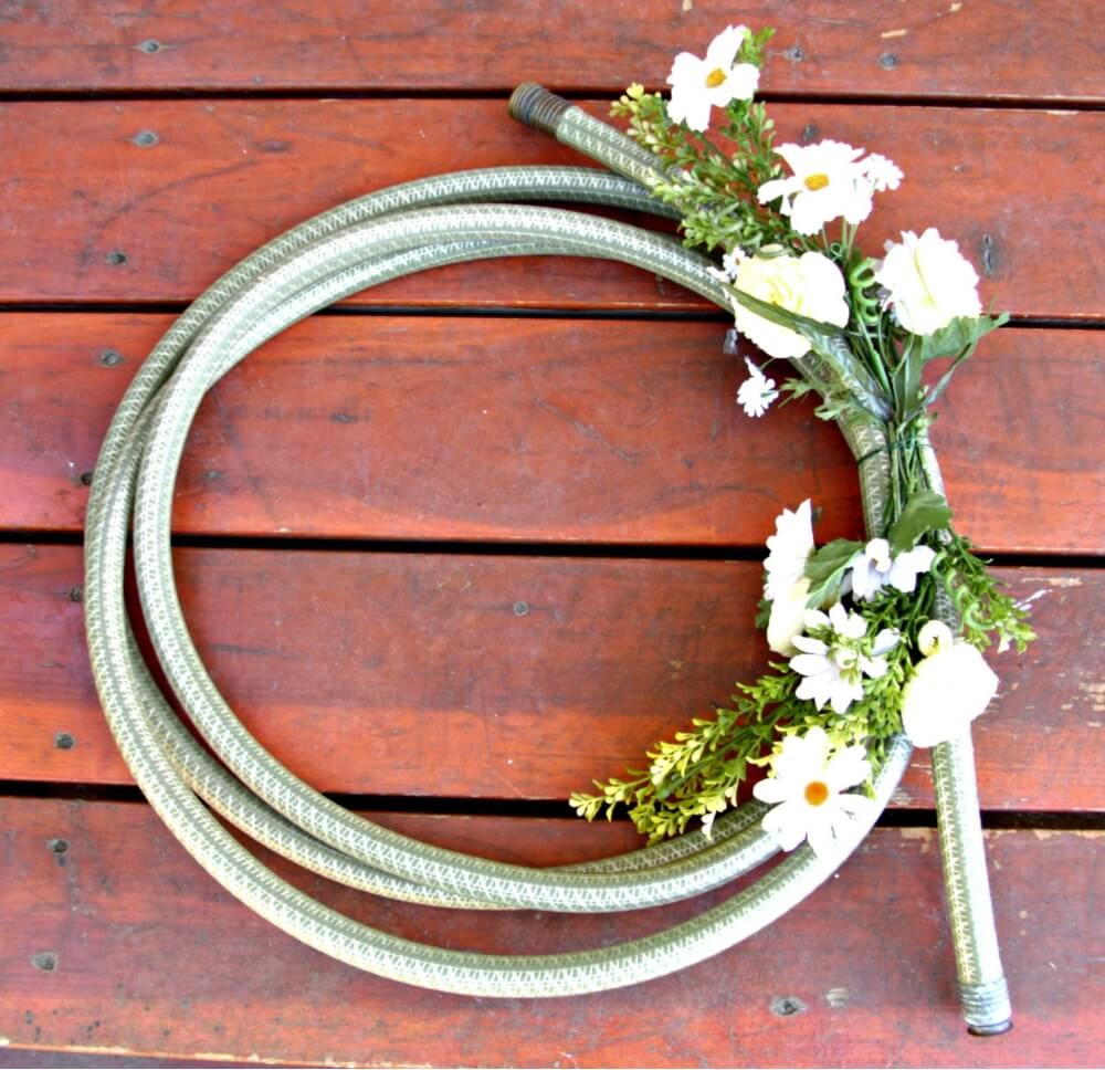 How to Make a Garden Hose Wreath