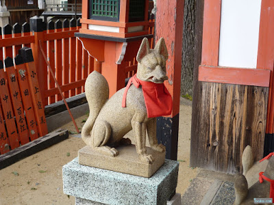 姫嶋神社楠社白狐