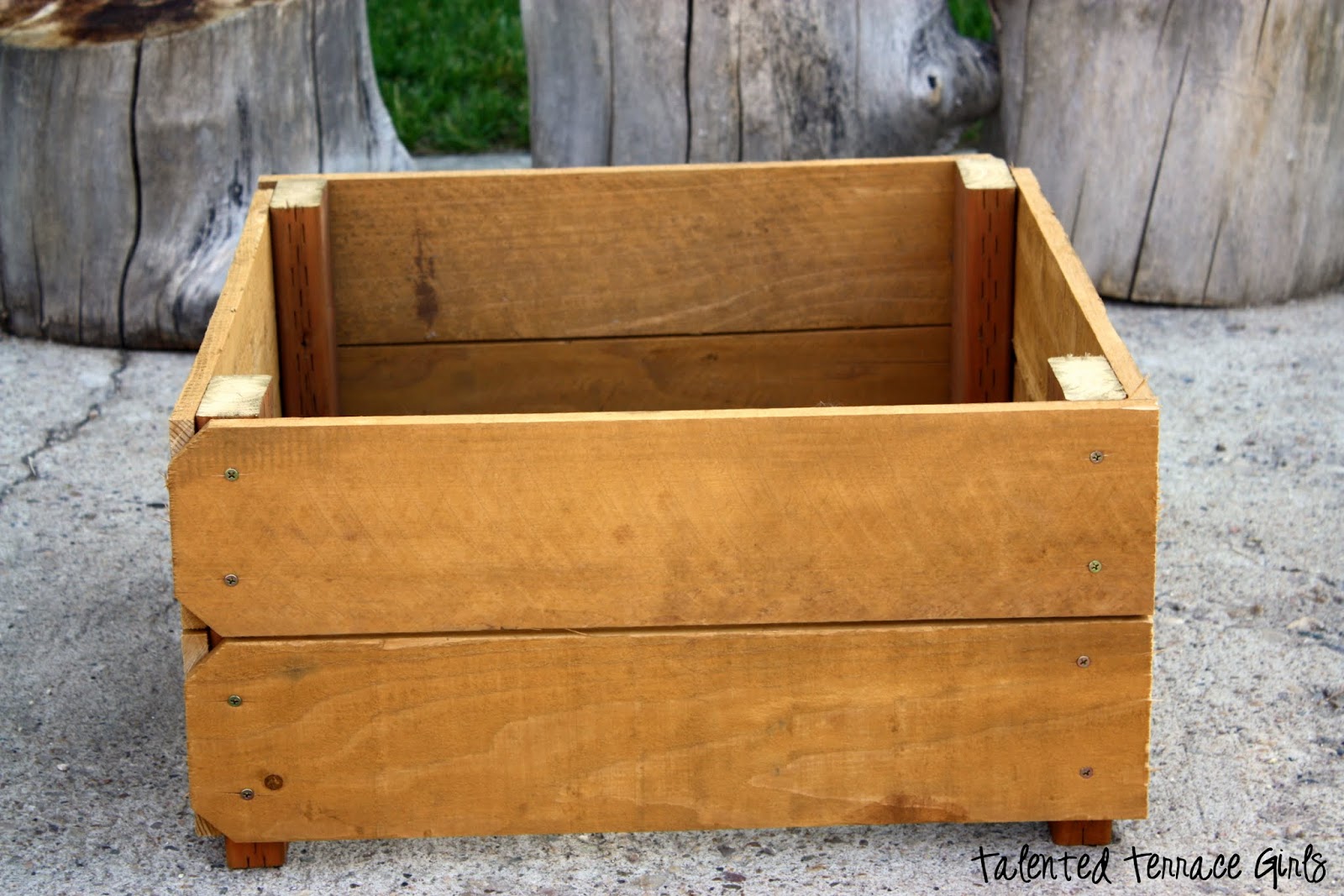 Talented Terrace Girls: DIY Thursday : Planter Boxes