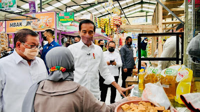 Jelang Ramadan, Presiden Jokowi Cek Ketersediaan Bahan Pokok di Sejumlah Pasar 