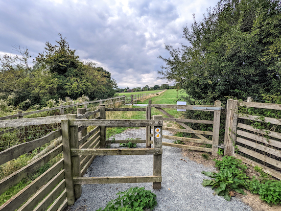 Go through the gate then keep left at the junction on Braughing footpath 25