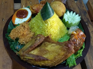 Tumpeng Mini