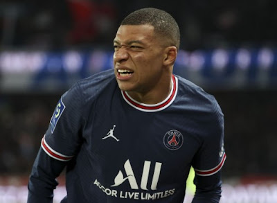 Kylian Mbappe quyết định ở lại PSG đến 2025